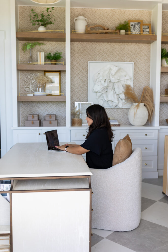 Arizona Branding Photographer, Connecting Small Business Owners, belonging in business, coaching for entrepreneurs, small business connection